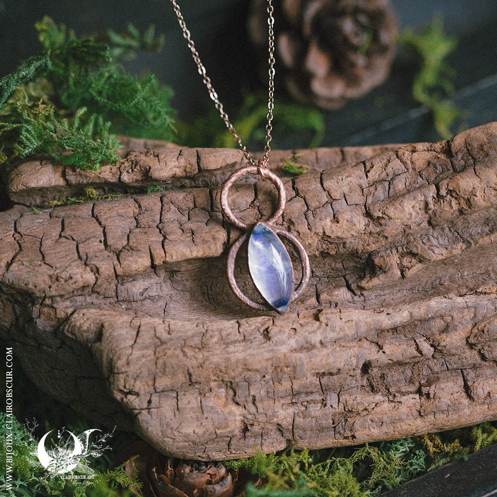 Collier Double Anneau Cuivre & Pierre de Lune Bleue - Illustrations & Bijoux fantaisie ClairObscur Art