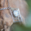 Collier "Dune" Pierre de Lune arc-en-ciel - Illustrations & Bijoux fantaisie ClairObscur Art