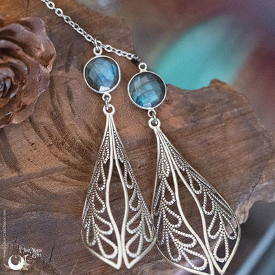 Collier "Faela" Labradorite facettée - Illustrations & Bijoux fantaisie ClairObscur Art