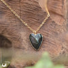 Collier fantaisie "Coeur" Labradorite facettée - acier inoxydable dorée - Illustrations & Bijoux fantaisie ClairObscur Art