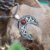 Collier fantaisie "Séléné" Grenat - Illustrations & Bijoux fantaisie ClairObscur Art