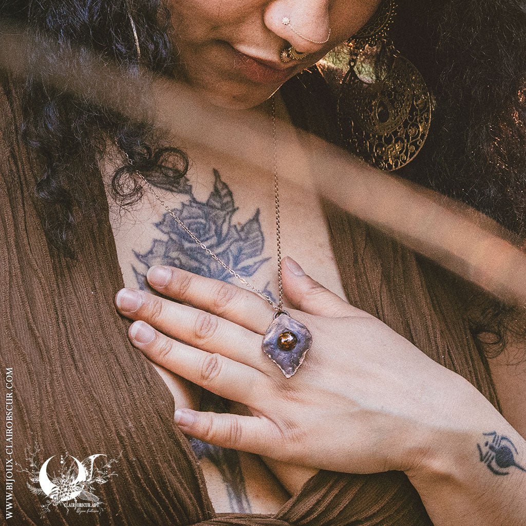 Collier Feuille de Hêtre & Ambre de la mer Baltique - Illustrations & Bijoux fantaisie ClairObscur Art