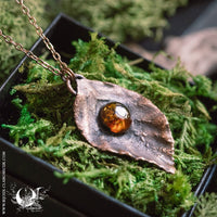 Collier Feuille de Hêtre & Ambre de la mer Baltique - Illustrations & Bijoux fantaisie ClairObscur Art