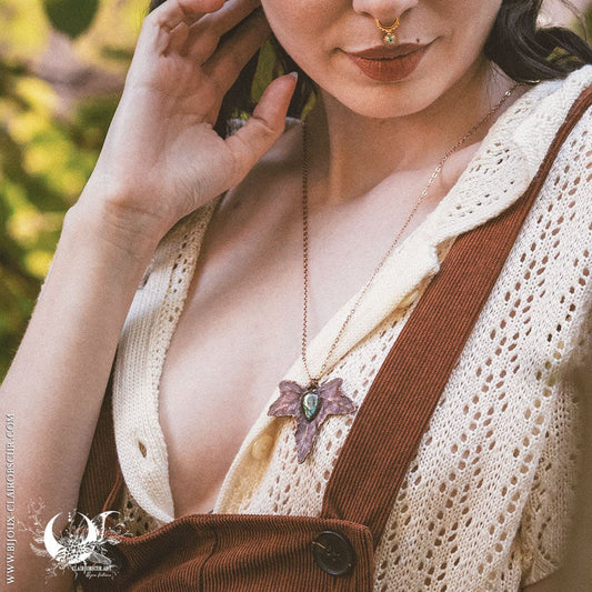 Collier Feuille de Lierre & Labradorite - Illustrations & Bijoux fantaisie ClairObscur Art