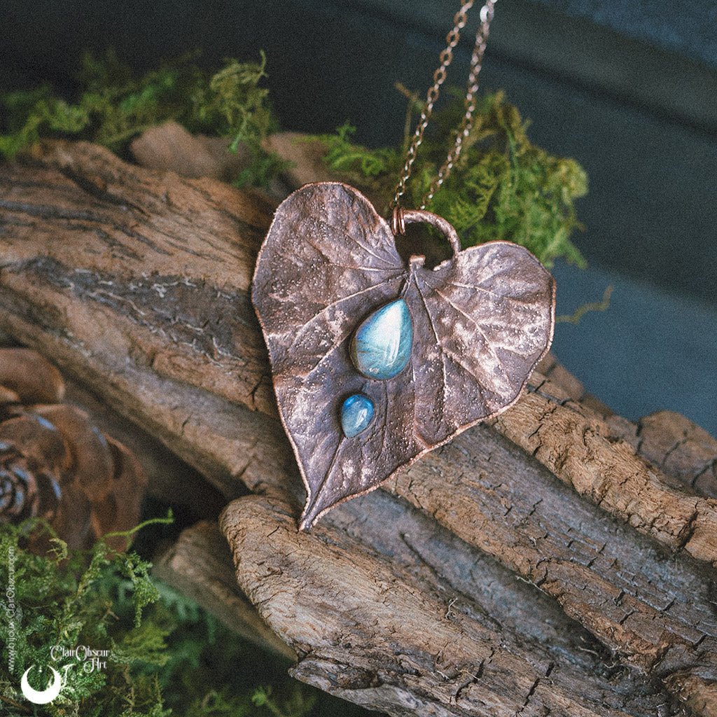 Collier Feuille de Lierre & Labradorite - Illustrations & Bijoux fantaisie ClairObscur Art