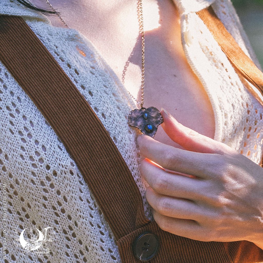Collier Feuille de Lierre & Labradorite - Illustrations & Bijoux fantaisie ClairObscur Art