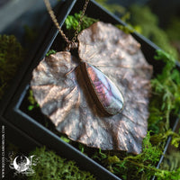 Collier Feuille de Lierre & Labradorite violette/brune - Illustrations & Bijoux fantaisie ClairObscur Art