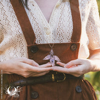Collier Feuille de Nandina & Labradorite - Illustrations & Bijoux fantaisie ClairObscur Art