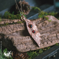 Collier Feuille de Pivoine & Duo de Grenats - Illustrations & Bijoux fantaisie ClairObscur Art