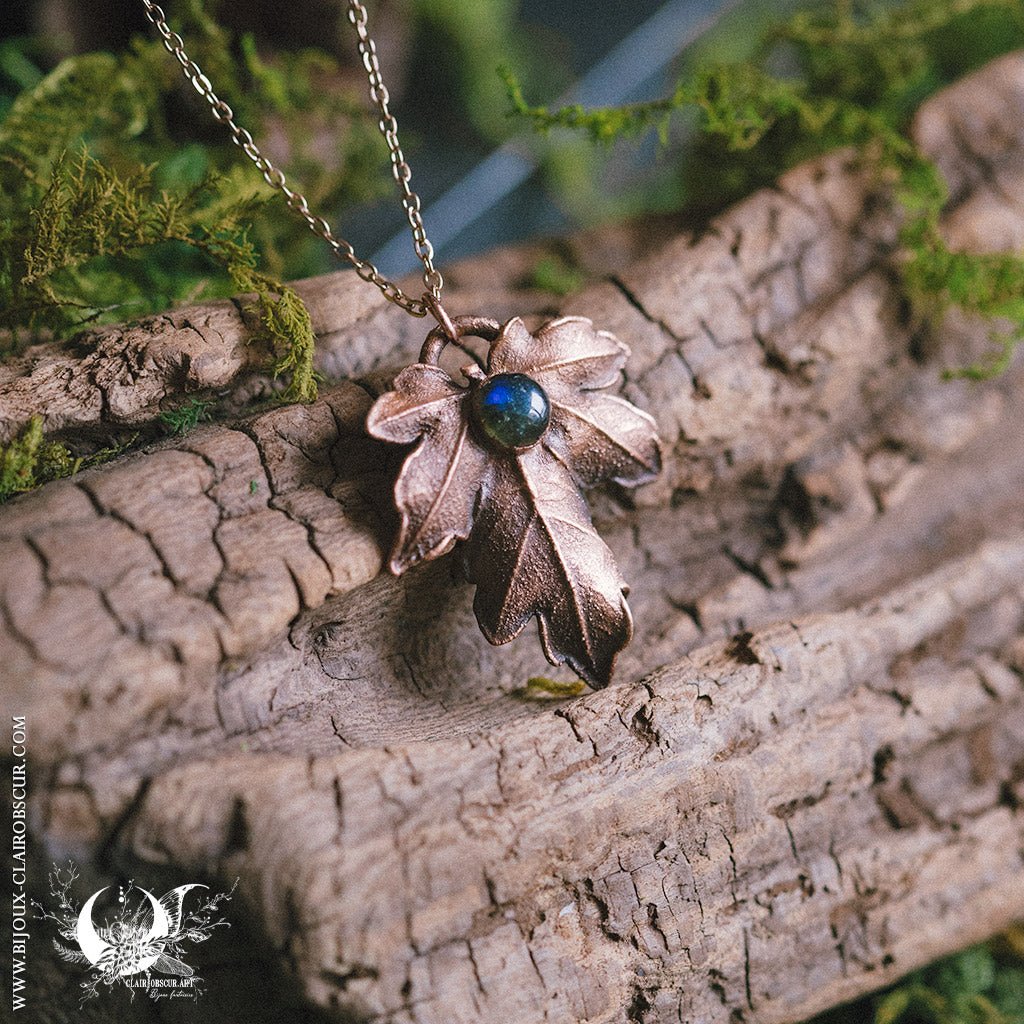 Collier Feuille d'Érable Champêtre & Labradorite - Illustrations & Bijoux fantaisie ClairObscur Art