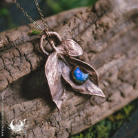 Collier Feuilles de Pivoine & Labradorite Lune - Illustrations & Bijoux fantaisie ClairObscur Art