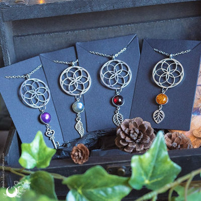 Collier "Fleur de Vie" pierre & breloque au choix - Illustrations & Bijoux fantaisie ClairObscur Art