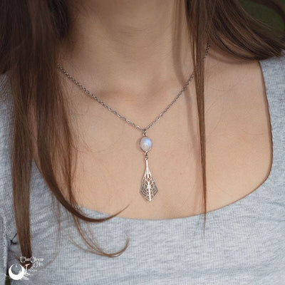 Collier "Héméra" Pierre de Lune arc - en - ciel - Illustrations & Bijoux fantaisie ClairObscur Art