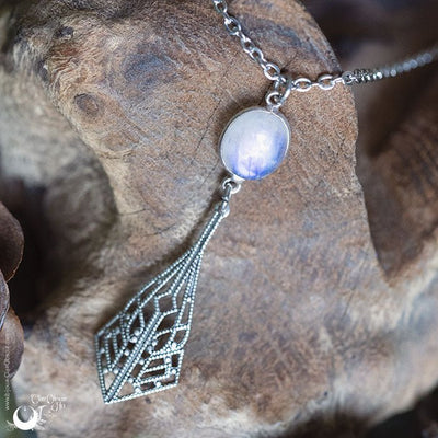 Collier "Héméra" Pierre de Lune arc - en - ciel, deux derniers exemplaires ! - Illustrations & Bijoux fantaisie ClairObscur Art