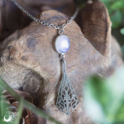 Collier "Héméra" Pierre de Lune arc - en - ciel, deux derniers exemplaires ! - Illustrations & Bijoux fantaisie ClairObscur Art