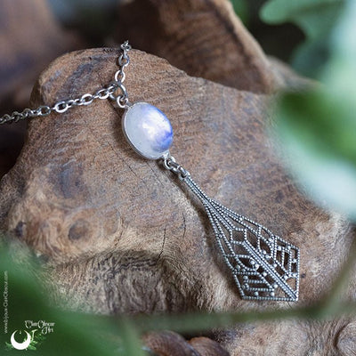 Collier "Héméra" Pierre de Lune arc - en - ciel, deux derniers exemplaires ! - Illustrations & Bijoux fantaisie ClairObscur Art