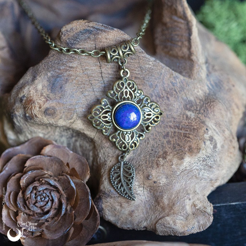 Collier "Le Secret" pierre au choix - Illustrations & Bijoux fantaisie ClairObscur Art