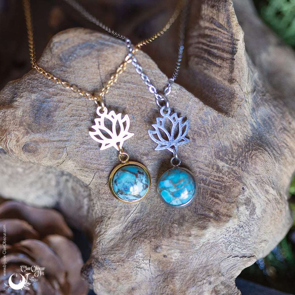 Collier "Lotus" pierre au choix