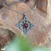 Collier "Míreloth" Grenat, pièce unique - Illustrations & Bijoux fantaisie ClairObscur Art
