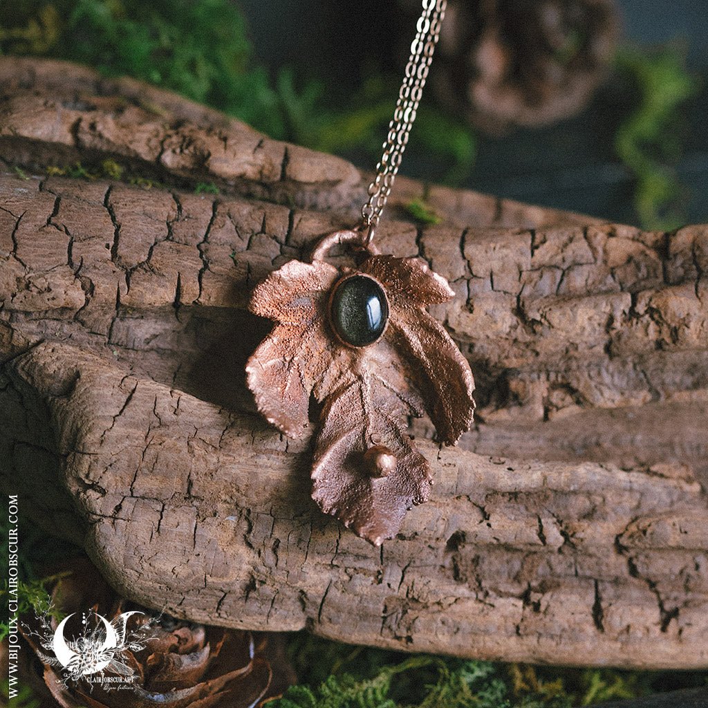Collier mixte Feuille de Figuier & Obsidienne dorée - Illustrations & Bijoux fantaisie ClairObscur Art