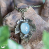 Collier "Nymphe Aïna" Calcedoine aqua - Illustrations & Bijoux fantaisie ClairObscur Art