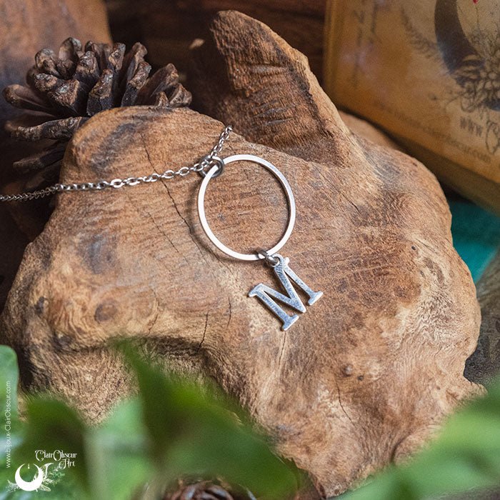 Collier Personnalisable Lettre & Pierre naturelle - Illustrations & Bijoux fantaisie ClairObscur Art