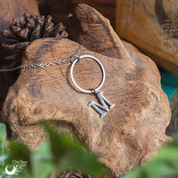 Collier Personnalisable Lettre & Pierre naturelle - Illustrations & Bijoux fantaisie ClairObscur Art