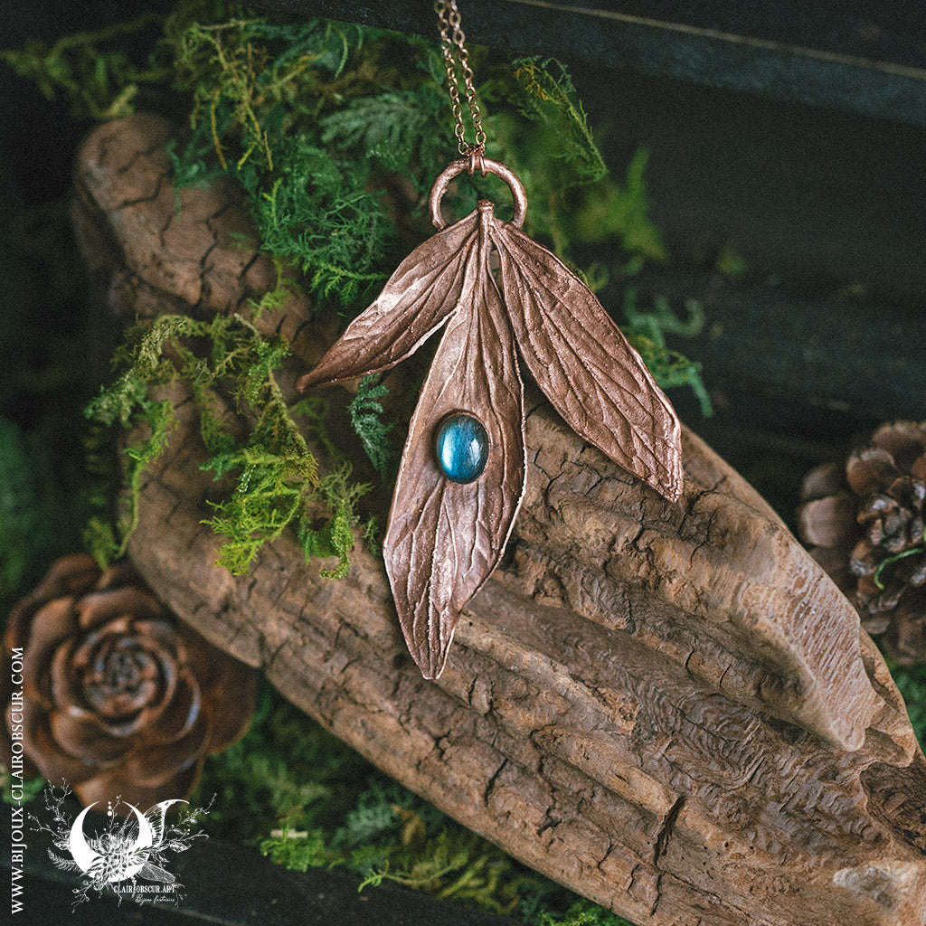 Collier Feuilles de Pivoine & Labradorite