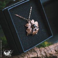 Collier Rosace d'Érable Champêtre & Grenat - Illustrations & Bijoux fantaisie ClairObscur Art