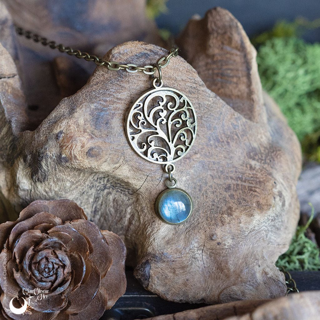Collier "Yggdrasil" pierre au choix - Illustrations & Bijoux fantaisie ClairObscur Art
