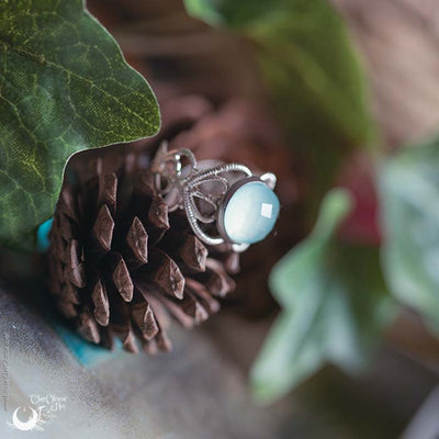 Bague elfique "Elwing" Calcédoine aqua - Lisse ou facettée, Ajustable - Illustrations & Bijoux fantaisie ClairObscur Art