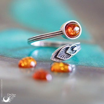 Bague "Plume" Ambre ajustable, en Argent 925 - Illustrations & Bijoux fantaisie ClairObscur Art