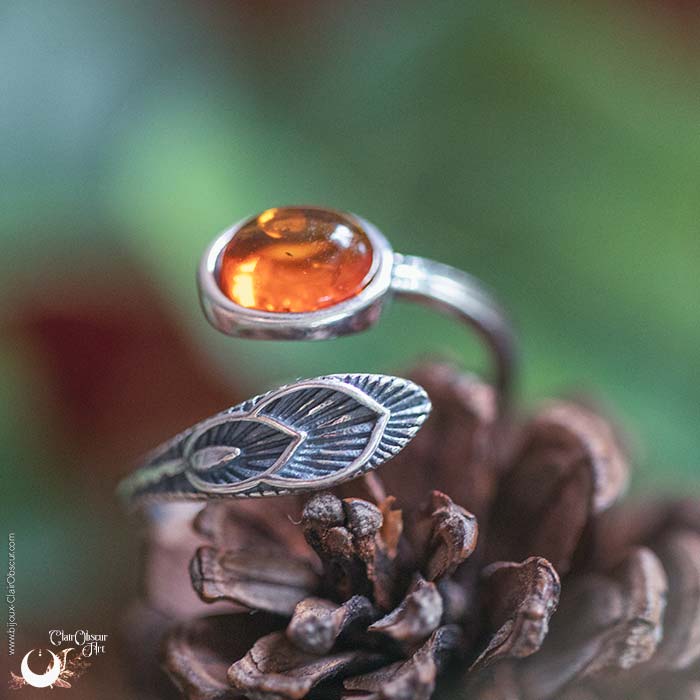Bague "Plume" Ambre de la mer Baltique en Argent 925, ajustable - Illustrations & Bijoux fantaisie ClairObscur Art