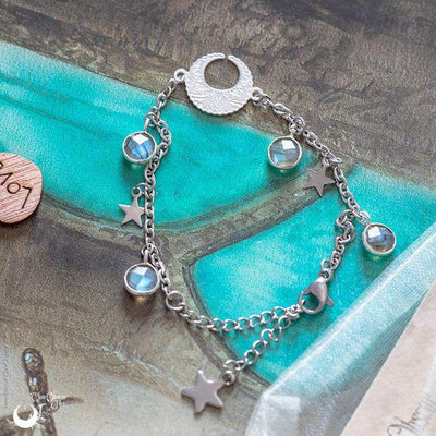 Bracelet Croissant de Lune et Labradorites facettées - Précommande - Illustrations & Bijoux fantaisie ClairObscur Art