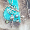 Collier "Fleur de Vie" Labradorite, breloque au choix - Illustrations & Bijoux fantaisie ClairObscur Art
