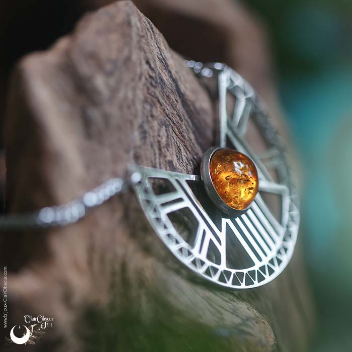 Collier "Héra" Ambre de la mer Baltique, acier inoxydable - Illustrations & Bijoux fantaisie ClairObscur Art