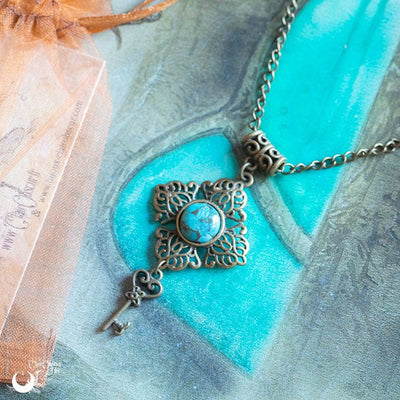 Collier "Le Secret" Turquoise - Illustrations & Bijoux fantaisie ClairObscur Art