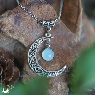 Collier "Luna" Calcédoine aqua, taille de la chaine au choix - Illustrations & Bijoux fantaisie ClairObscur Art