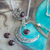 Collier "Luna" Grenat - Illustrations & Bijoux fantaisie ClairObscur Art