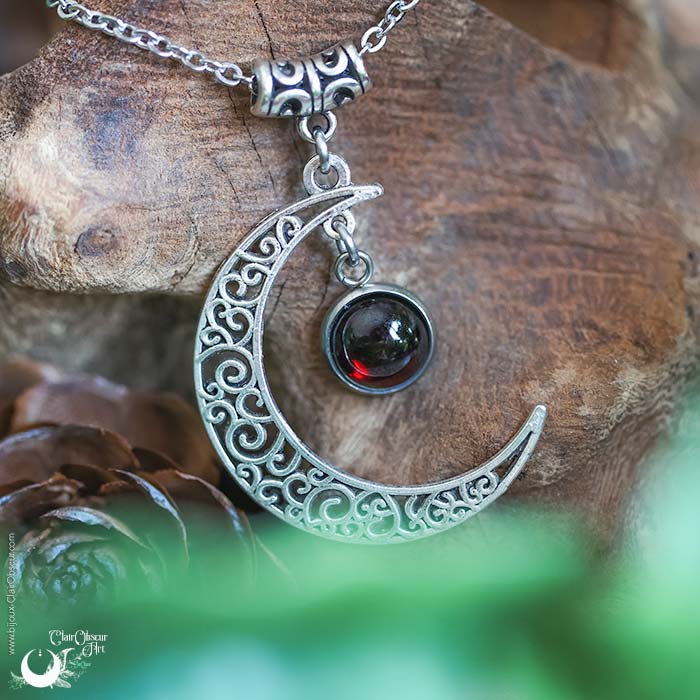 Collier "Luna" Grenat, taille de la chaine au choix - Illustrations & Bijoux fantaisie ClairObscur Art
