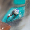 [Dernier exemplaire !] Bague "Flore" ajustable, en Argent 925 - Labradorite - Illustrations & Bijoux fantaisie ClairObscur Art